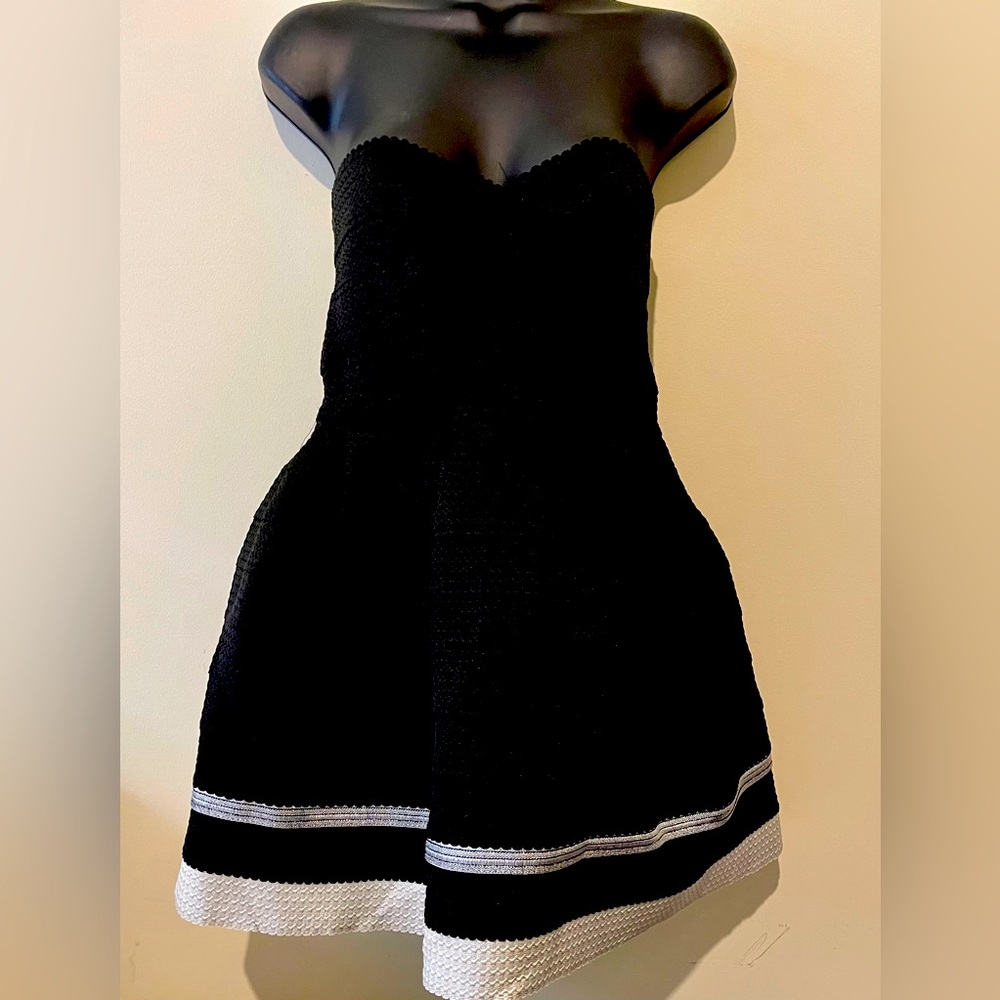 Sans Souci Strapless black and white dress